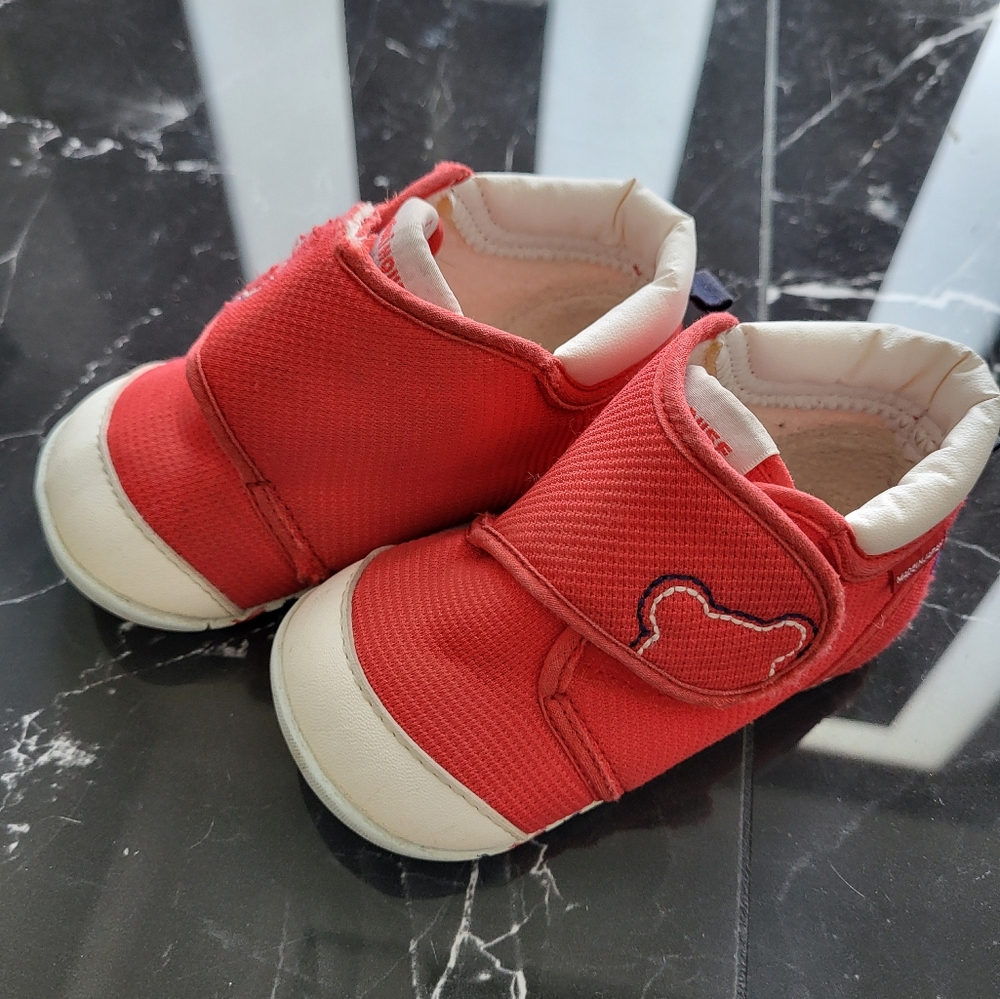 Miki House classic first Walker shoes in Red， size 6， 13cm